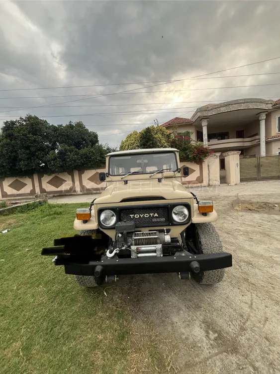 Toyota Land Cruiser 1984 for Sale in Mansehra Image-1