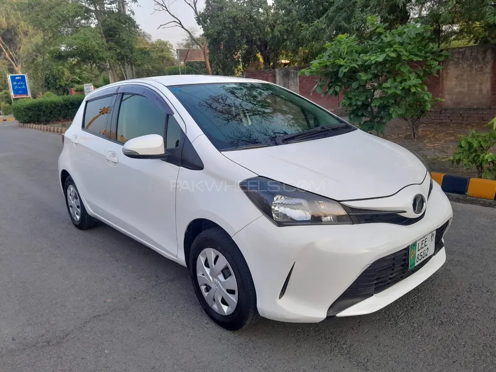 Toyota Vitz 2014 for Sale in Sargodha Image-1