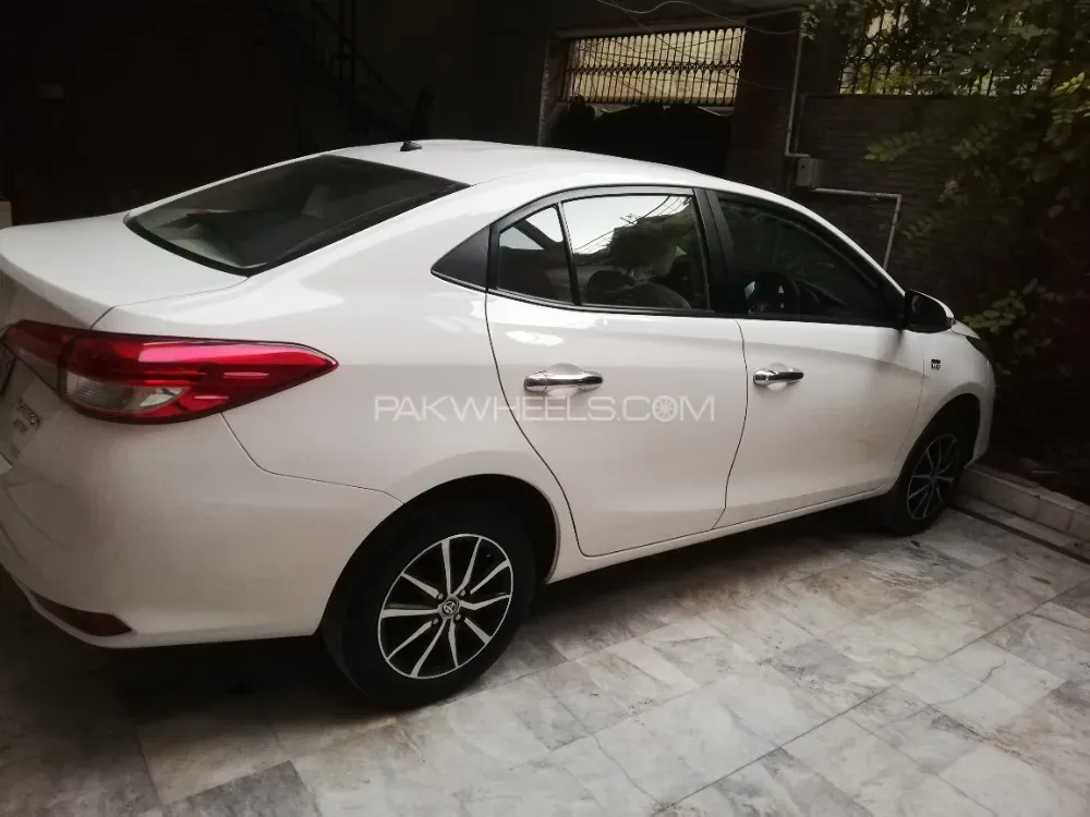 Toyota Yaris Sedan 2021 for Sale in Lahore Image-1