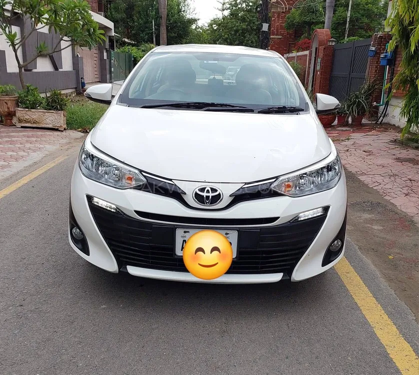Toyota Yaris Sedan 2021 for Sale in Lahore Image-1