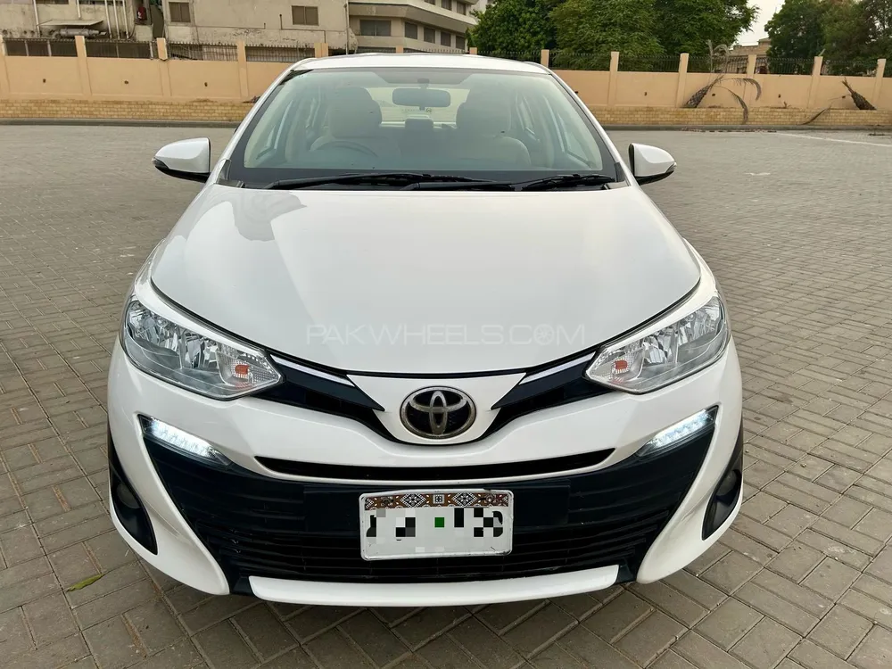 Toyota Yaris Sedan 2022 for Sale in Karachi Image-1