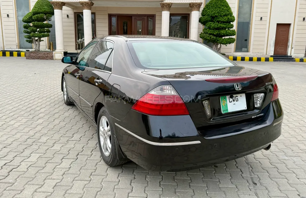 Honda Accord 2006 for Sale in Lahore Image-1