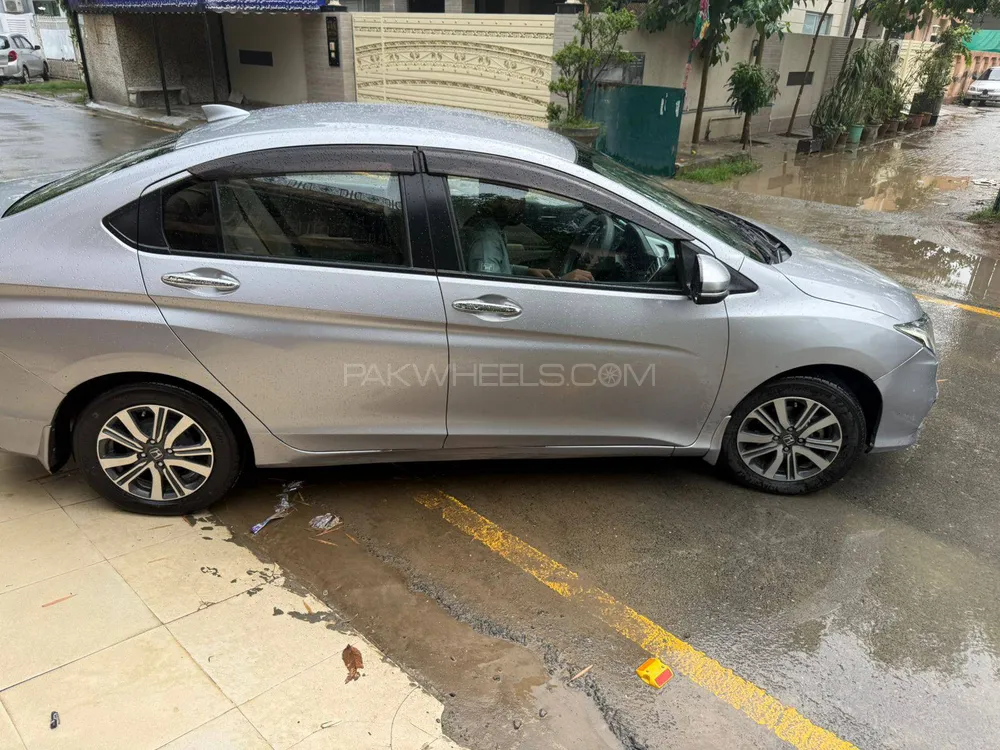 Honda City 2021 for Sale in Lahore Image-1