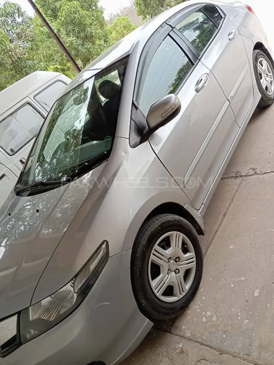 Honda City 2017 for Sale in Muzaffar Gargh Image-1