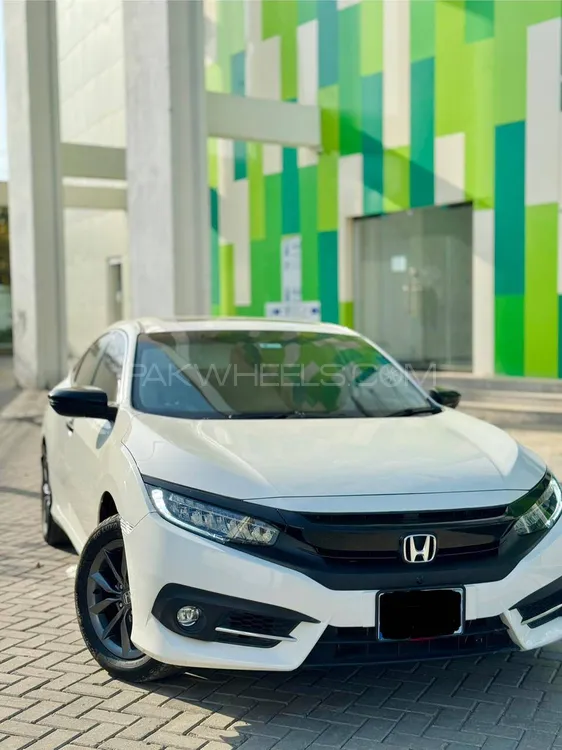 Honda Civic 2021 for Sale in Peshawar Image-1