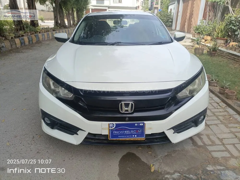 Honda Civic 2016 for Sale in Karachi Image-1