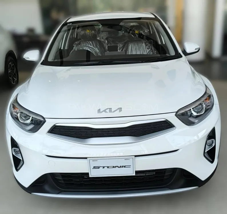 KIA Stonic 2025 for Sale in Karachi Image-1