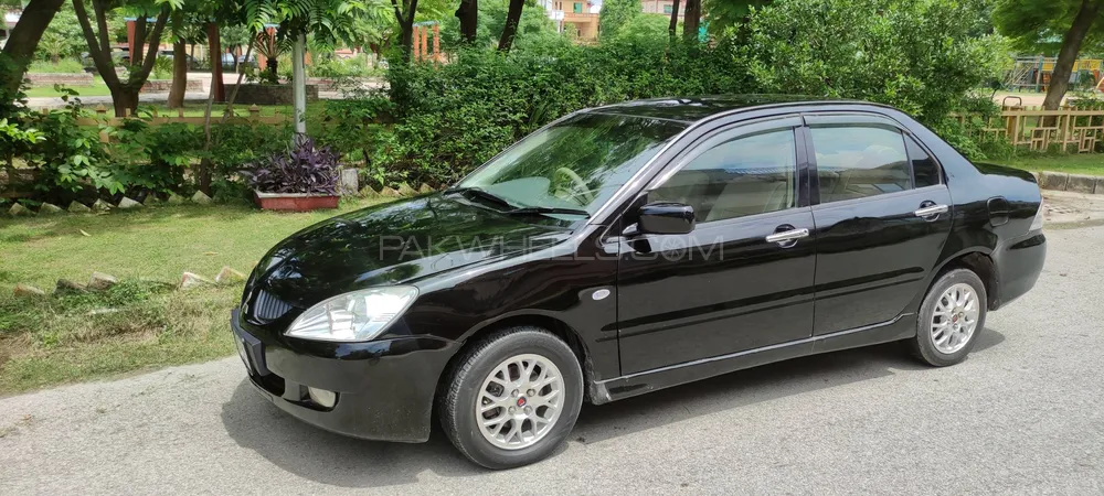 Mitsubishi Lancer 2005 for Sale in Islamabad Image-1