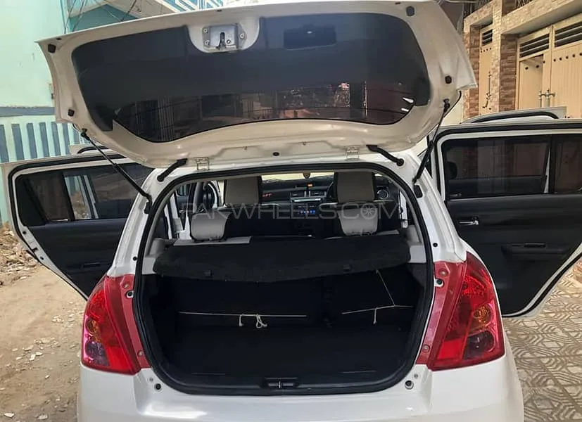 Suzuki Swift 2014 for Sale in Karachi Image-1