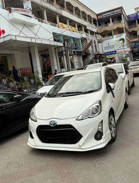 Toyota Aqua 2015 for Sale in Peshawar Image-1