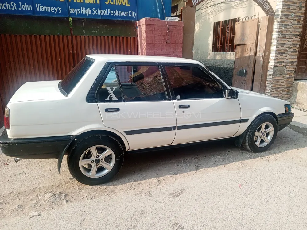 Toyota Corolla 1986 for Sale in Peshawar Image-1