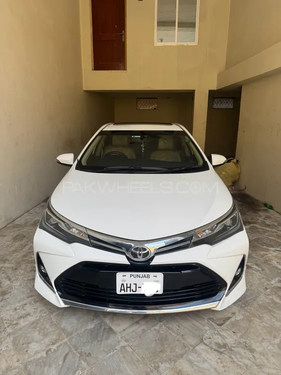 Toyota Corolla 2021 for Sale in Lahore Image-1