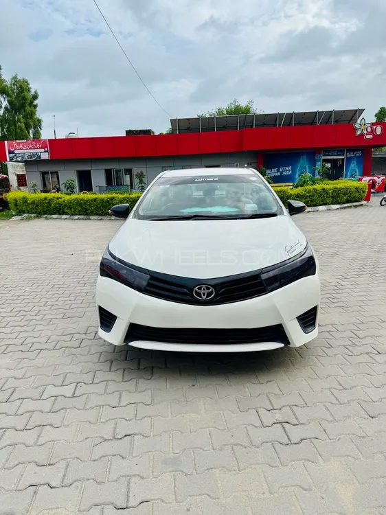 Toyota Corolla 2015 for Sale in Gujrat Image-1