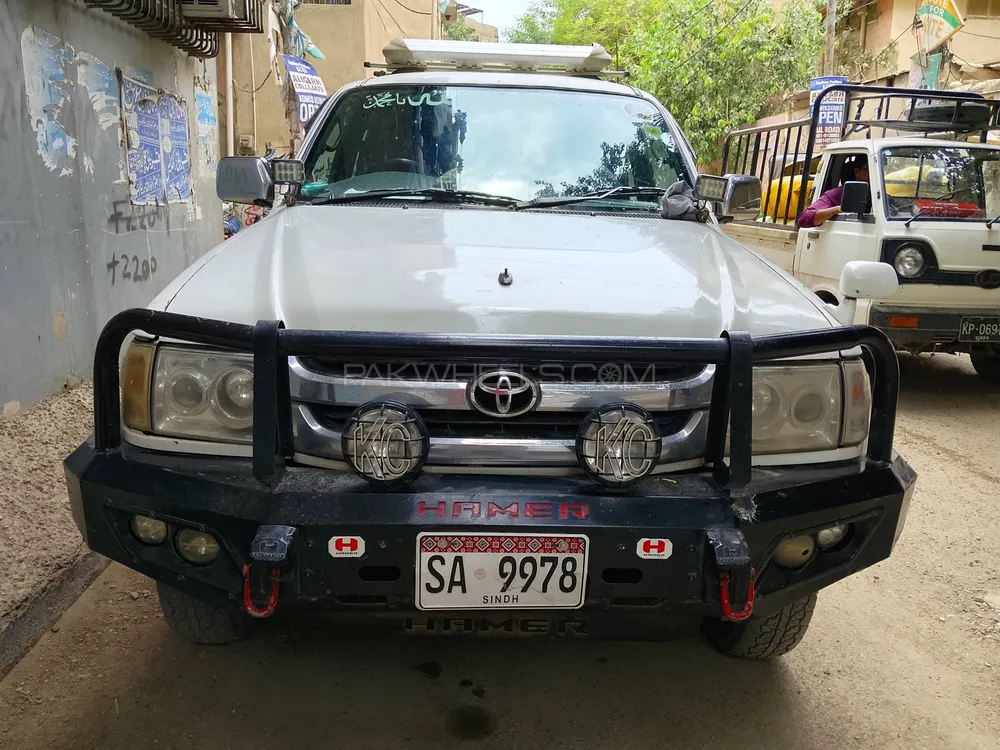 Toyota Hilux 2004 for Sale in Karachi Image-1