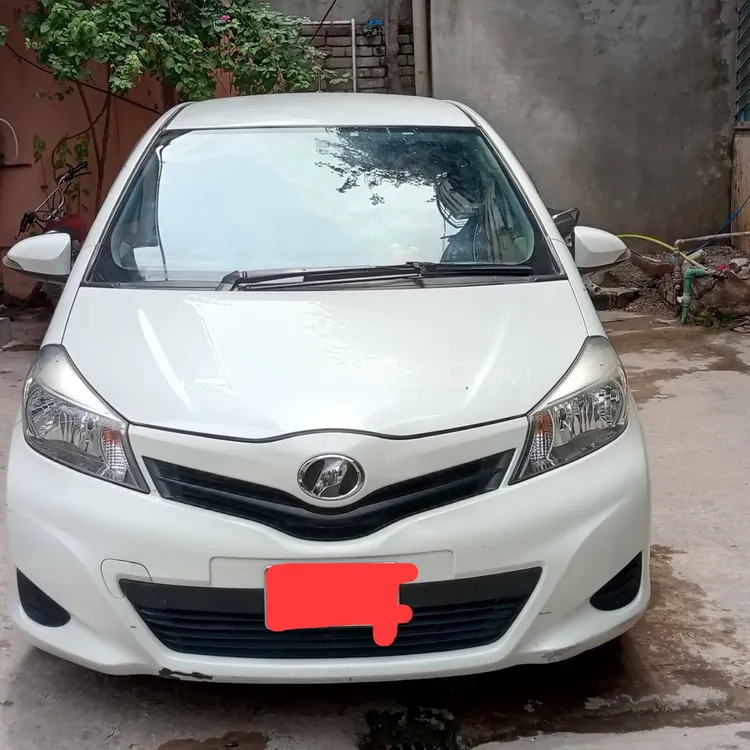 Toyota Vitz 2014 for Sale in Rawalpindi Image-1