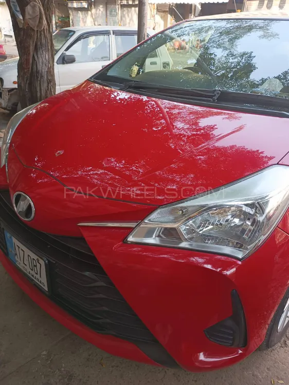 Toyota Vitz 2017 for Sale in Islamabad Image-1