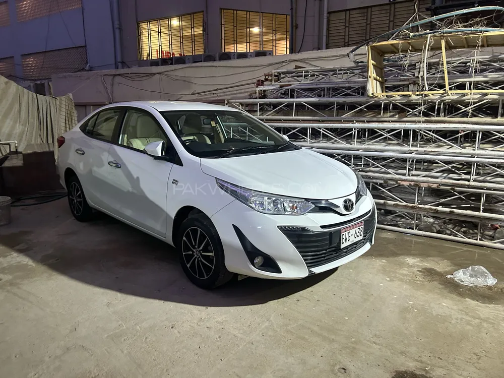Toyota Yaris Sedan 2022 for Sale in Karachi Image-1