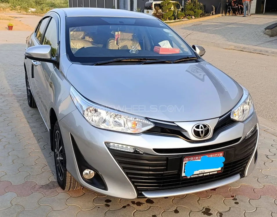 Toyota Yaris Sedan 2022 for Sale in Karachi Image-1