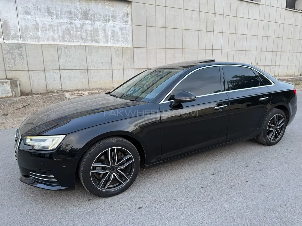 Audi A4 2017 for Sale in Karachi Image-1