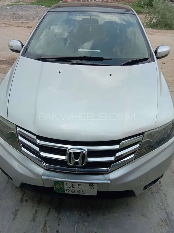 Honda City 2015 for Sale in Okara Image-1