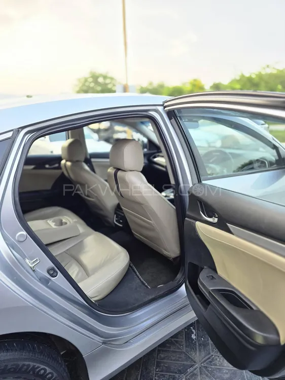 Honda Civic 2018 for Sale in Islamabad Honda Civic 2018 for Sale in Islamabad Image-11