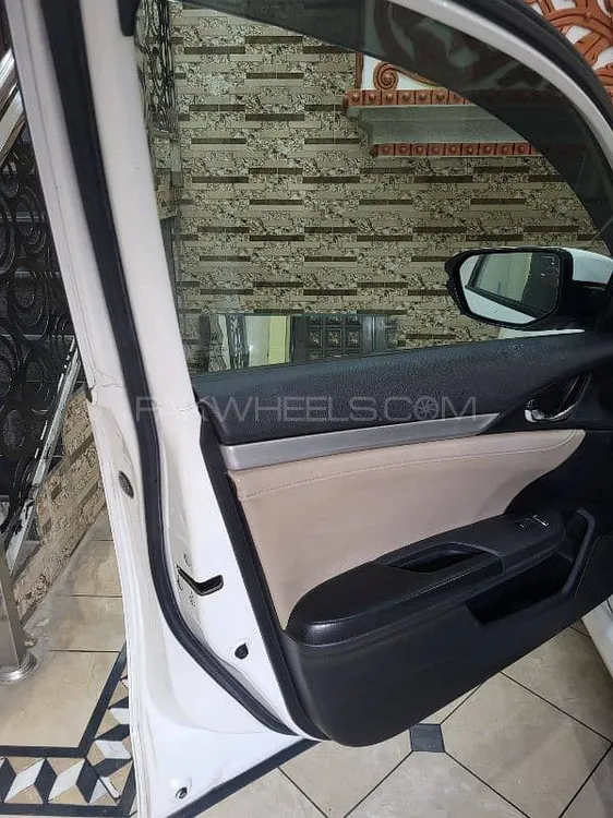 Honda Civic 2019 for Sale in Kharian Image-1