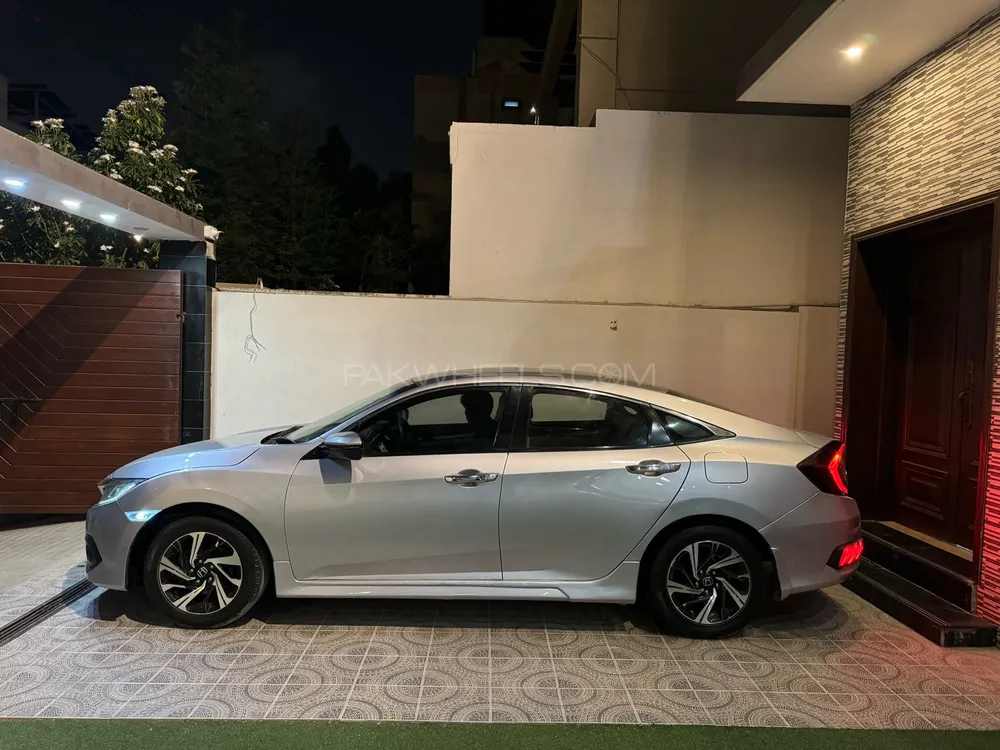 Honda Civic 2019 for Sale in Karachi Image-1