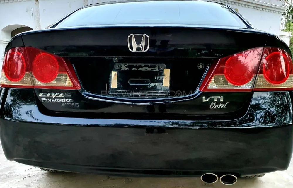 Honda Civic 2010 for Sale in Okara Image-1