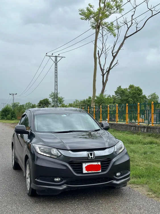Honda Vezel 2014 for Sale in Islamabad Image-1