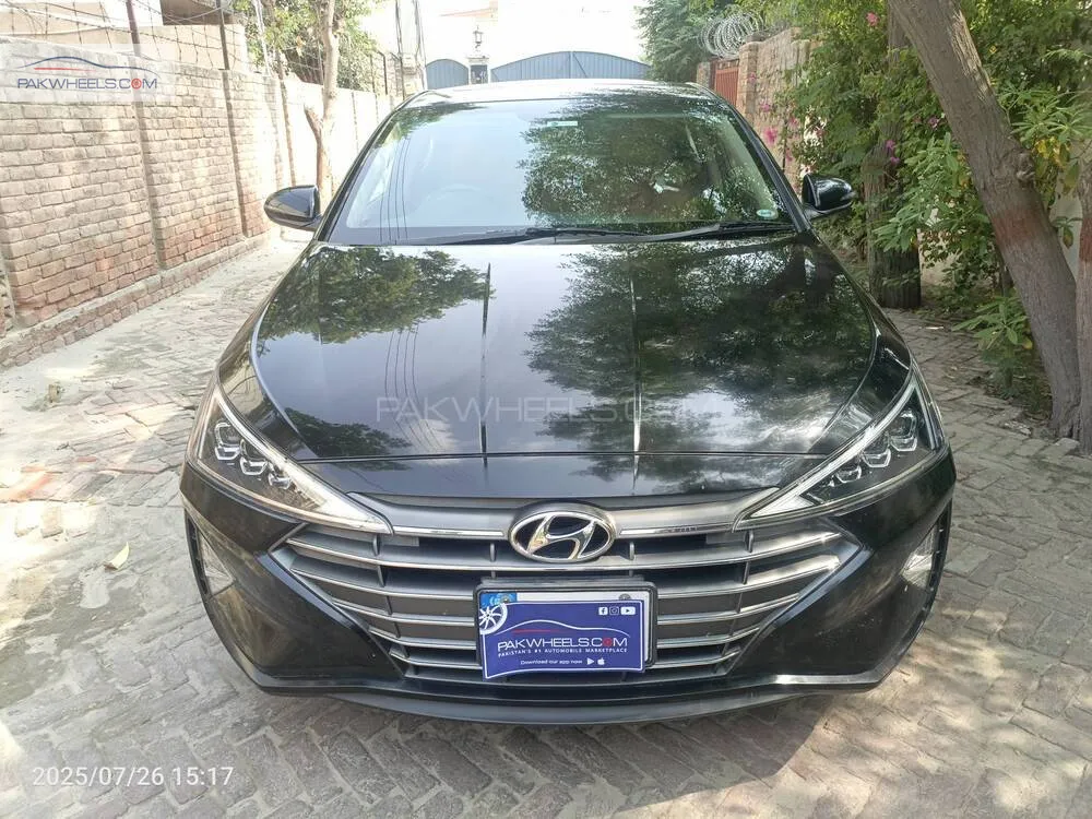 Hyundai Elantra 2021 for Sale in Multan Image-1