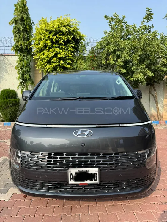 Hyundai Staria 2024 for Sale in Lahore Image-1