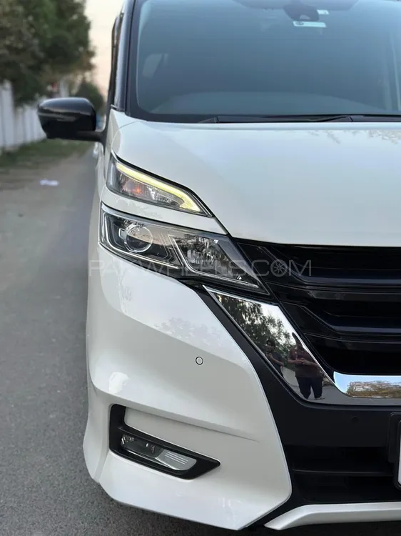 Nissan Serena 2018 for Sale in Peshawar Nissan Serena 2018 for Sale in Peshawar Image-16