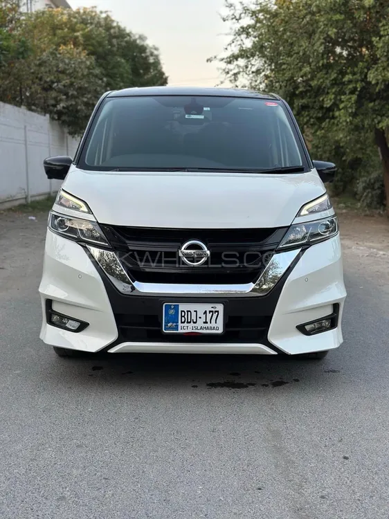 Nissan Serena 2018 for Sale in Lahore Image-1