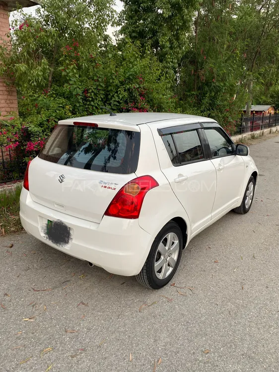 Suzuki Swift 2011 for Sale in Mardan Image-1