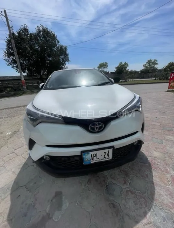 Toyota C-HR 2018 for Sale in Kamra Image-1
