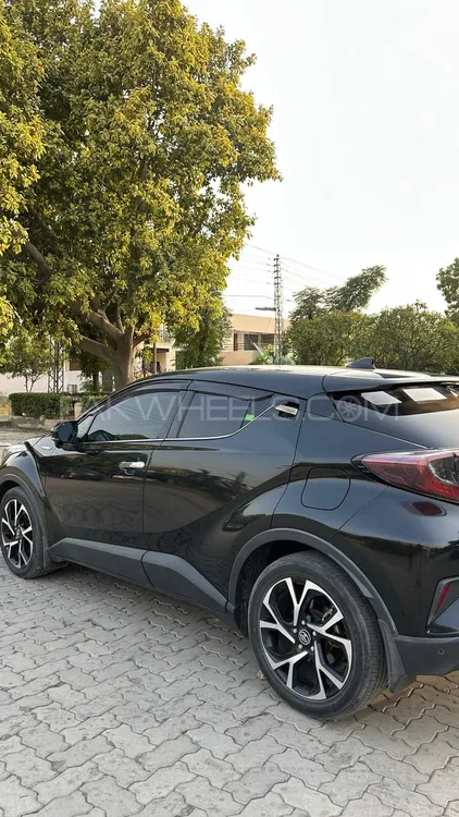 Toyota C-HR 2018 for Sale in Lahore Image-1