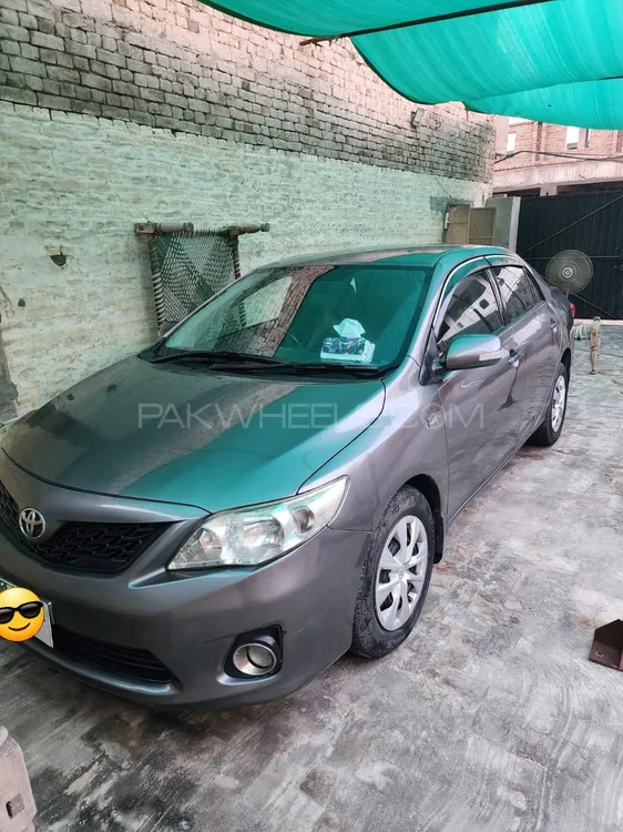 Toyota Corolla 2013 for Sale in Faisalabad Image-1