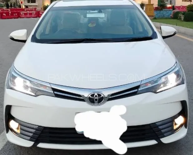 Toyota Corolla 2019 for Sale in Kot Momin Image-1