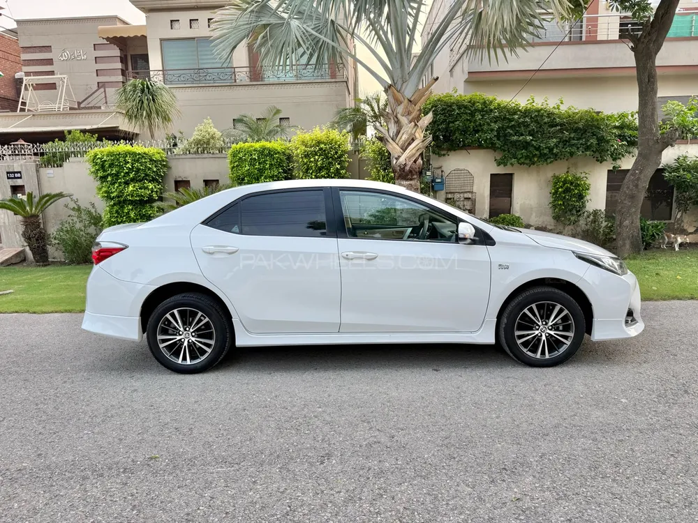 Toyota Corolla 2022 for Sale in Lahore Image-1