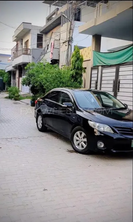 Toyota Corolla 2013 for Sale in Jhang Image-1