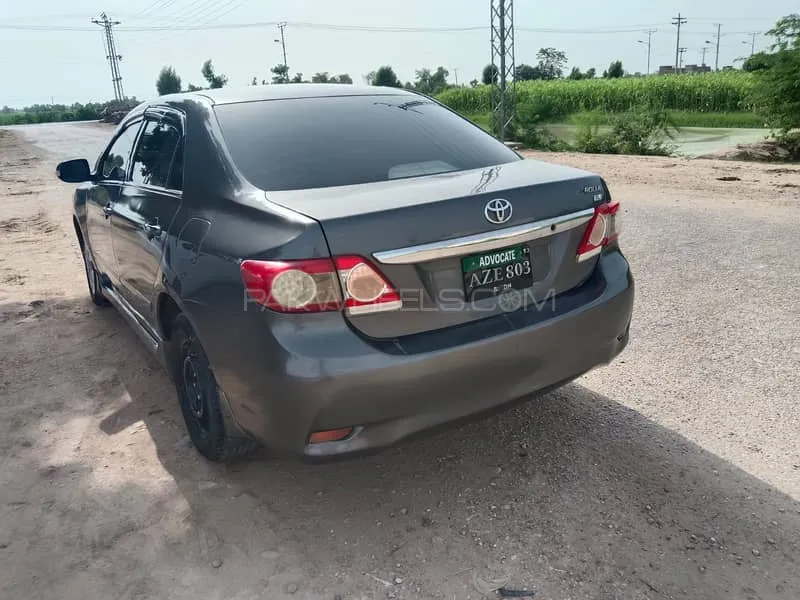 Toyota Corolla 2013 for Sale in Rahim Yar Khan Image-1