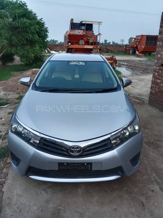 Toyota Corolla 2015 for Sale in Okara Image-1