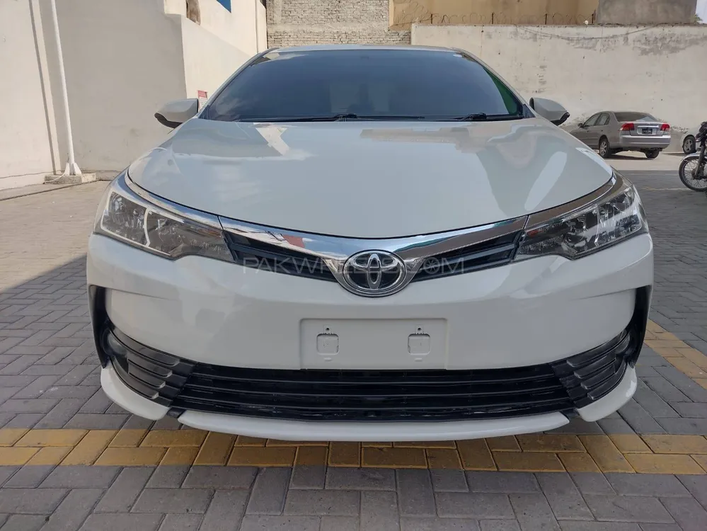 Toyota Corolla 2017 for Sale in Multan Image-1
