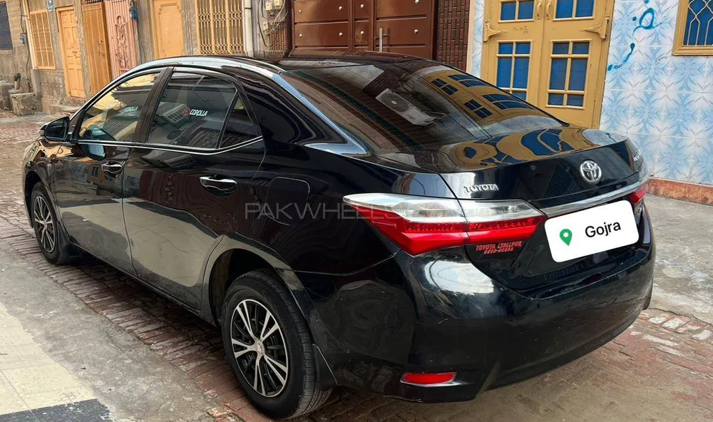 Toyota Corolla 2018 for Sale in Gojra Image-1