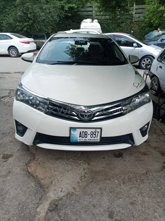 Toyota Corolla 2017 for Sale in Islamabad Image-1