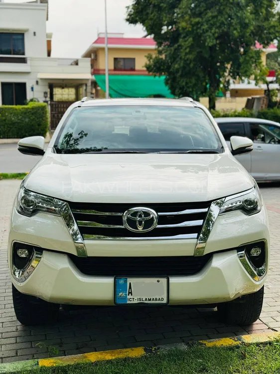 Toyota Fortuner 2020 for Sale in Islamabad Image-1
