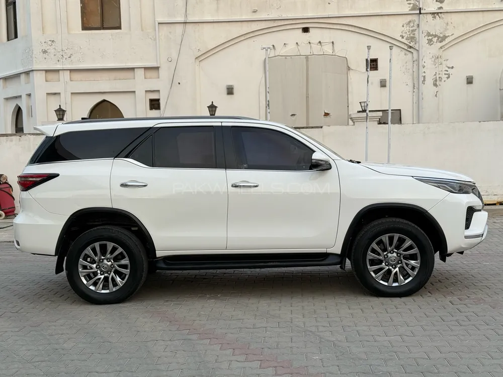 Toyota Fortuner 2021 for Sale in Kamalia Image-1