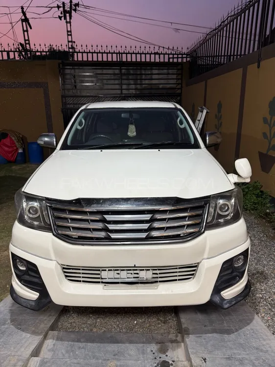 Toyota Hilux 2012 for Sale in Lahore Image-1