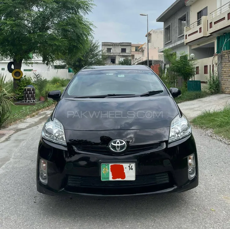 Toyota Prius 2010 for Sale in Wah cantt Image-1