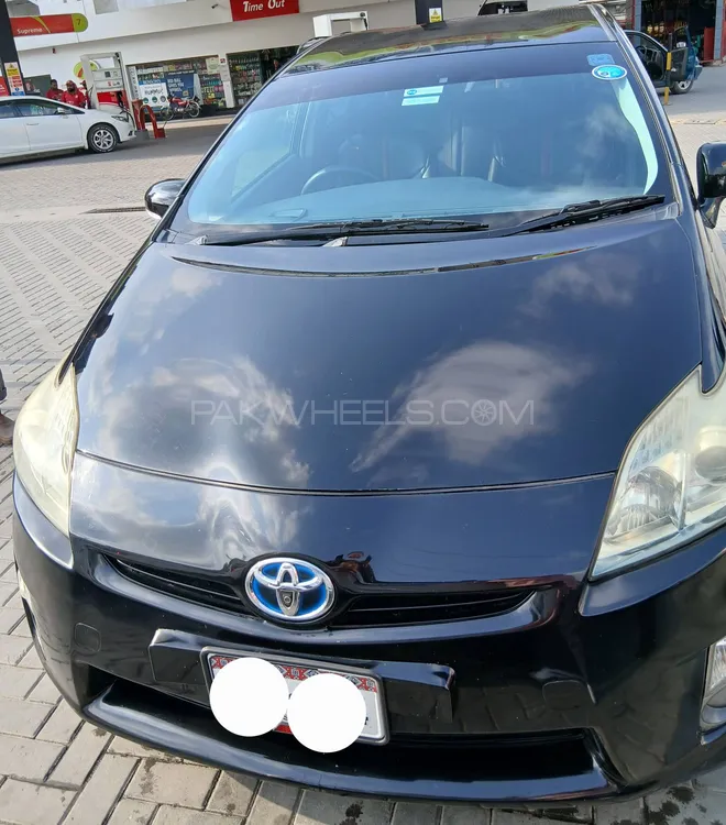 Toyota Prius 2010 for Sale in Lahore Image-1